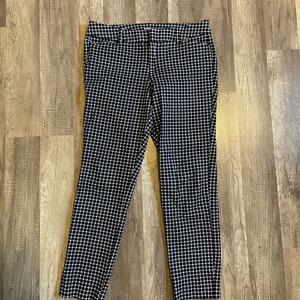 Old Navy pixie ankle black/white